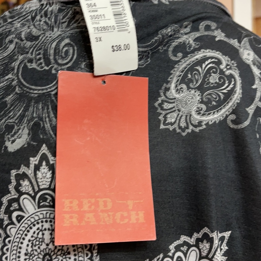 Plus size bejeweled shirt - Picture 5 of 5